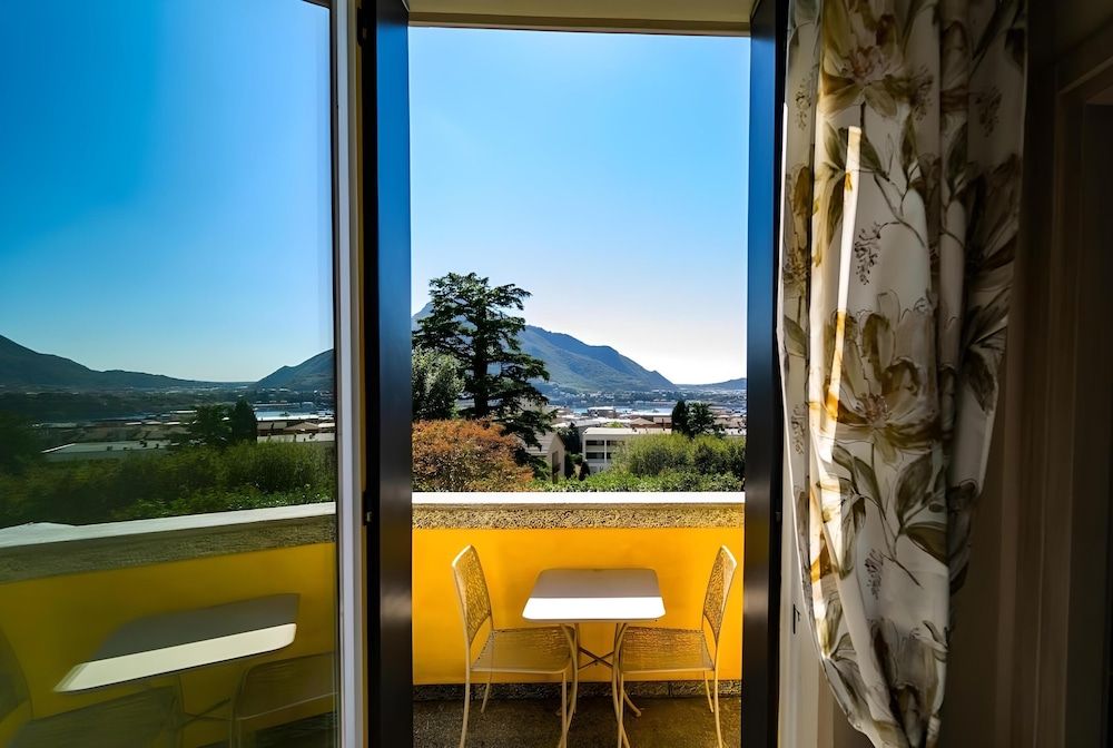 Montebello Lake Classic Double Room, Lake View 2