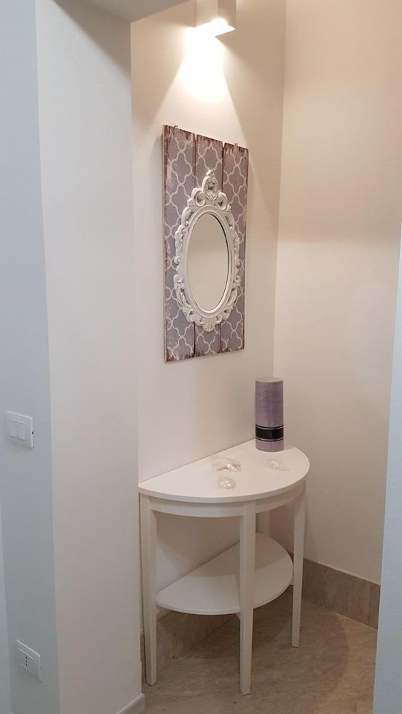 La Coffa Basic Triple Room 4