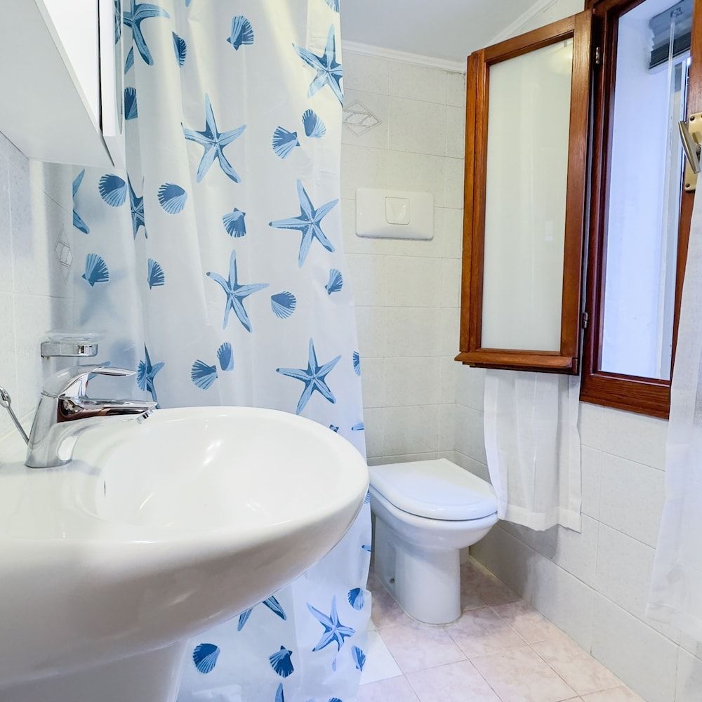 Blue Eyes by Ca-sa Check Apartment 12