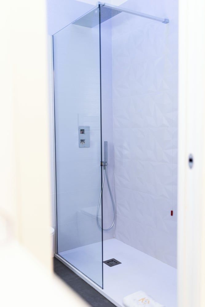 Deluxe Single Room, 1 Large Twin Bed, Non Smoking, Ensuite