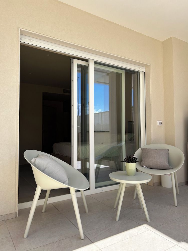 golden suites 2 Deluxe Suite 4