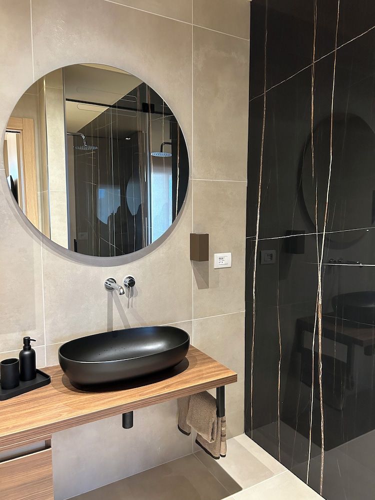 golden suites 2 Comfort Suite 4