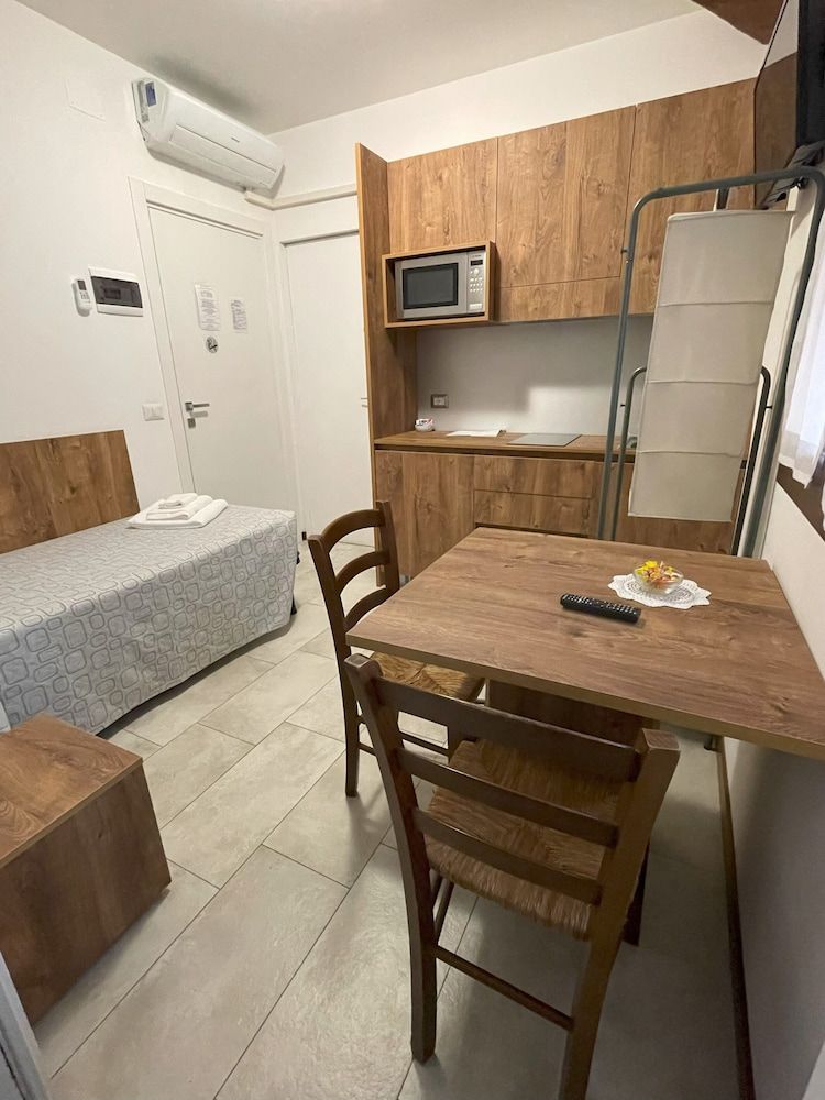 Agriturismo La Lupa Single Room, Hill View 4