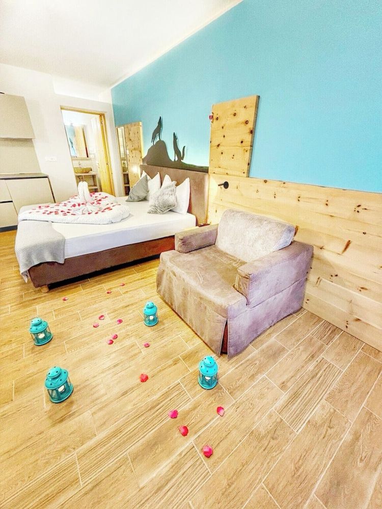 Superior Room, Mountain View