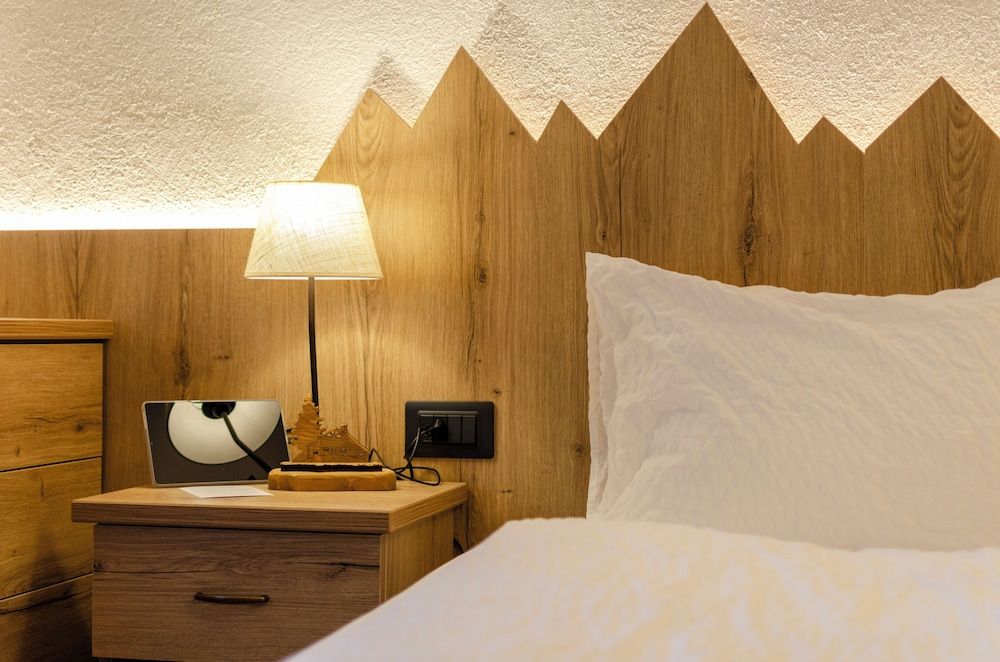 Kyrr Smart Mountain Retreat Mountain Double Room 2