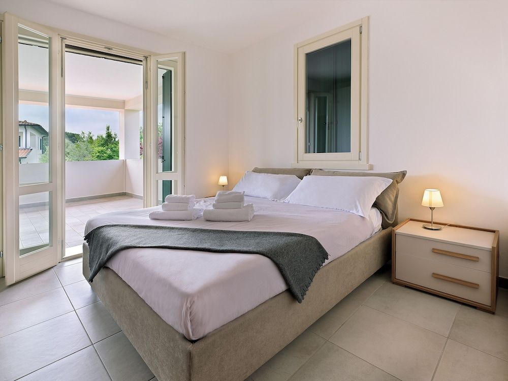 RESIDENCE FIORE ROSSO Superior Apartment