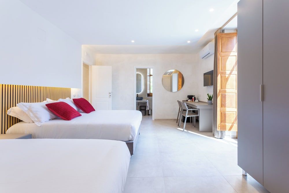 Classic Triple Room