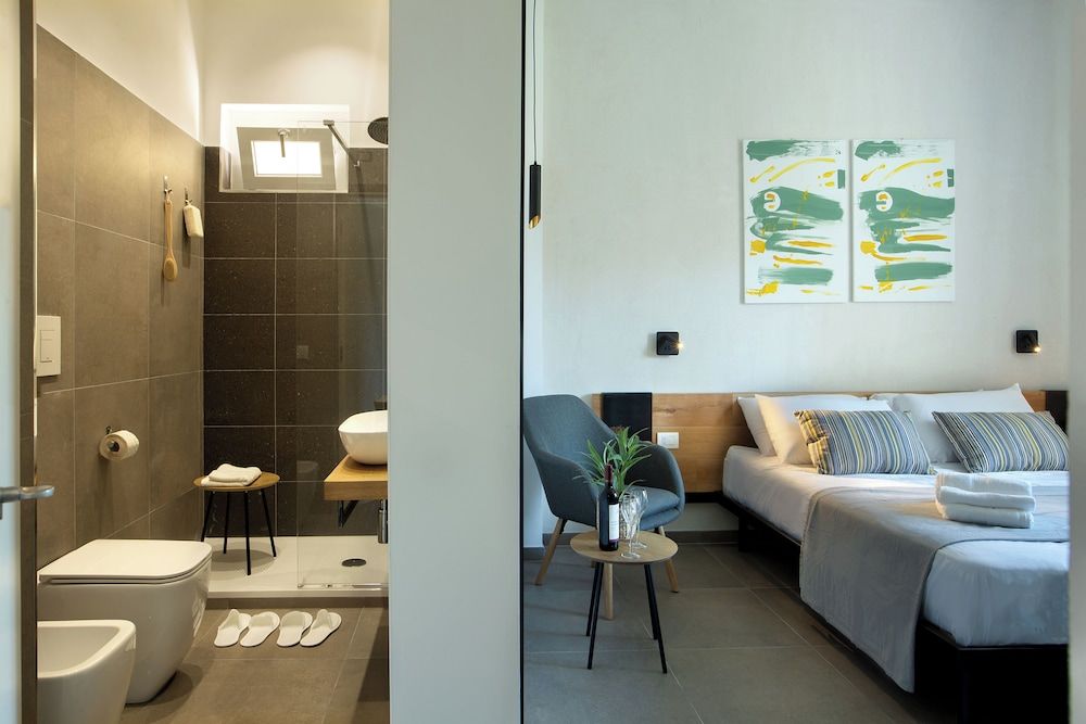 MARE FUORI ROOMS Standard Double Room, Mountain View 10