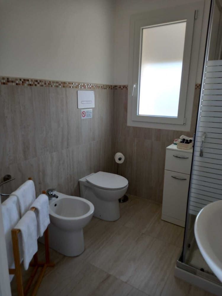 Villa Serendipity Terrasini Deluxe Room, Sea View 4