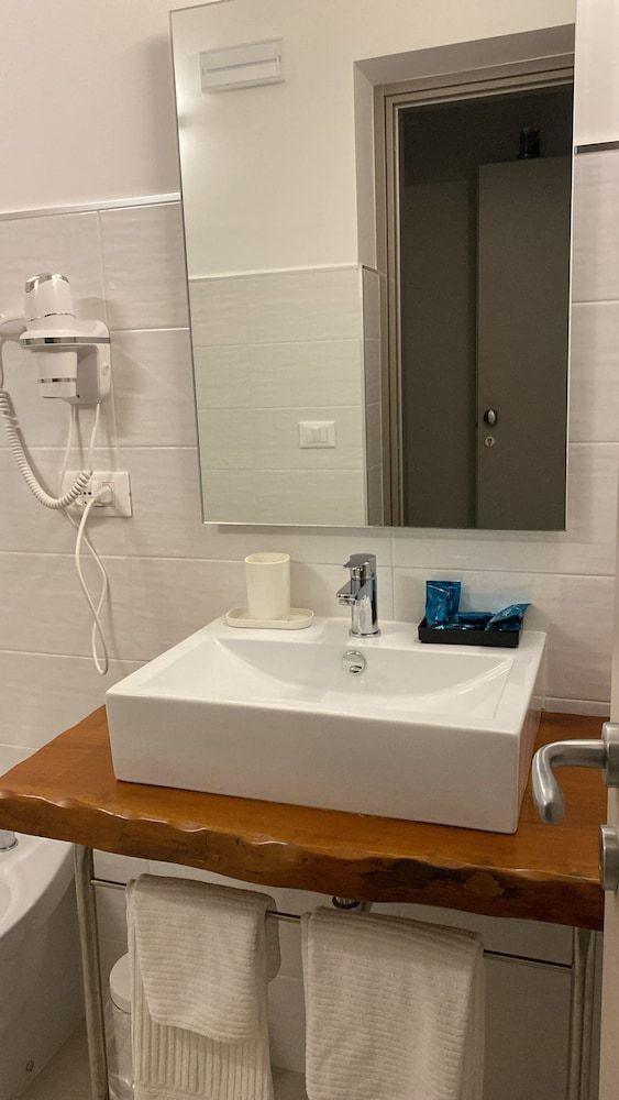 B&B CIVICO 33 Deluxe Room, Non Smoking, Private Bathroom 3