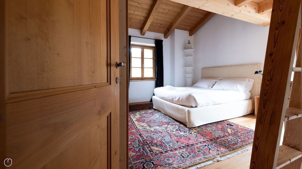 Apartment (2 Bedrooms)