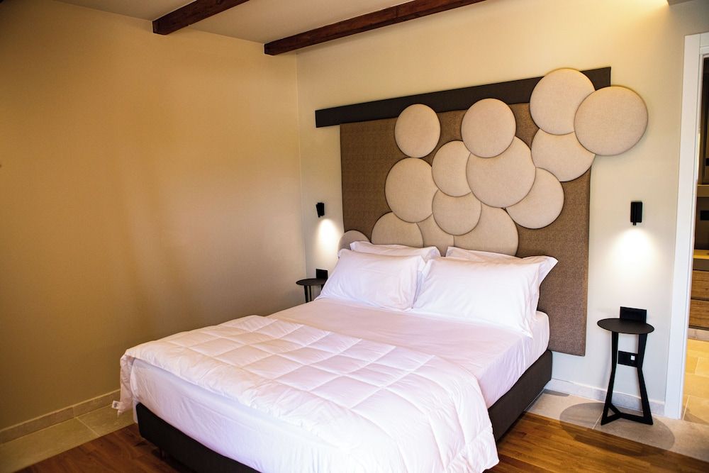 Deluxe Room, Patio, Garden View