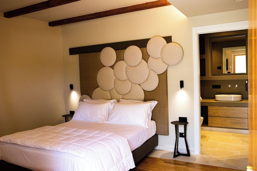 Deluxe Room, Patio, Garden View