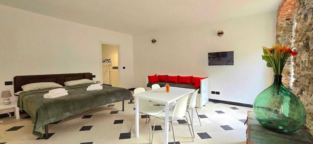 The pirate's cove- Bluchalet Superior Apartment, City View