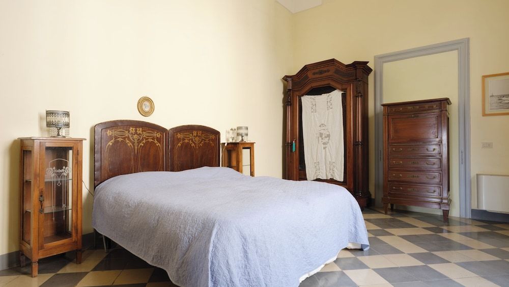 Apartment (2 Bedrooms)