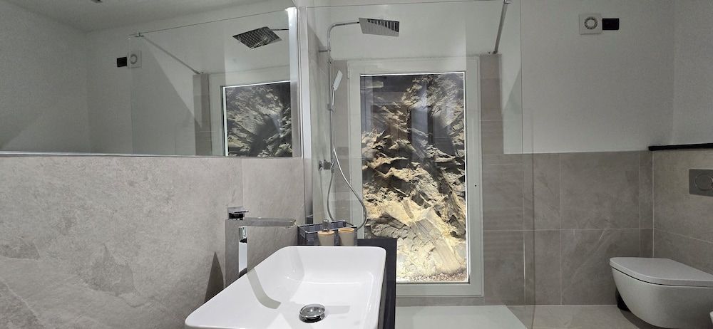 The white cave- Bluchalet Superior Apartment 17