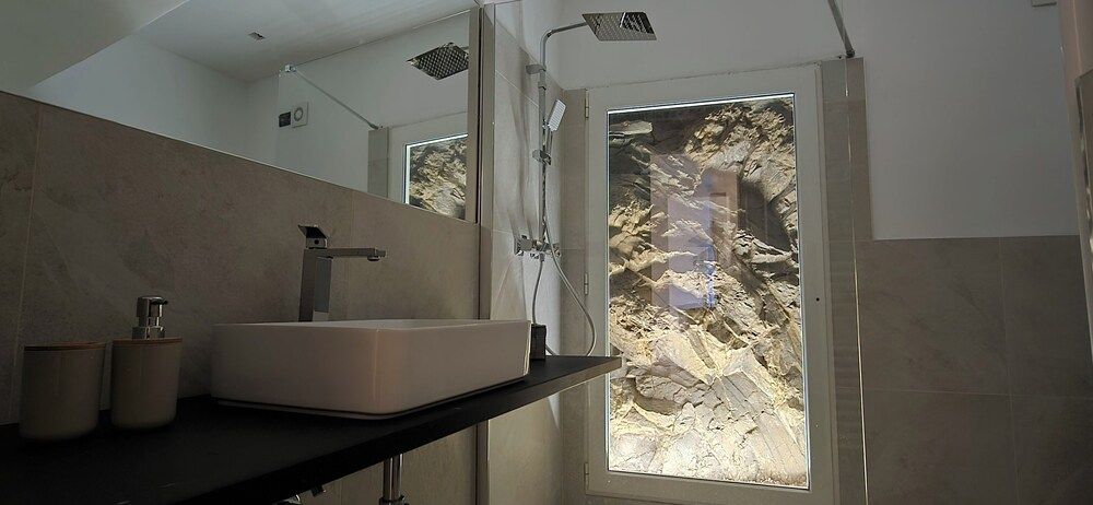 The white cave- Bluchalet Superior Apartment 15