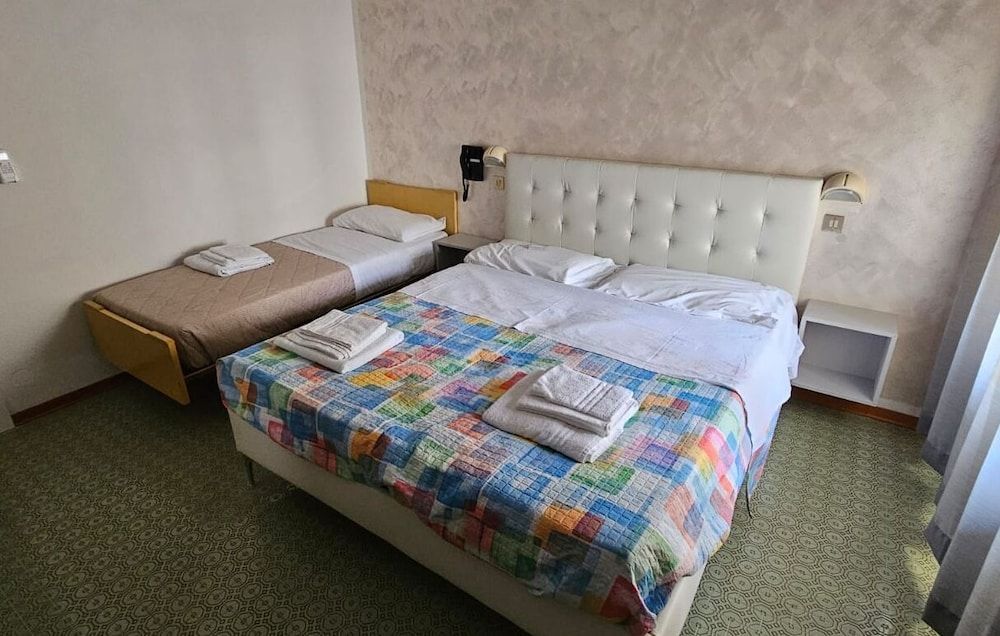 Basic Triple Room, Balcony, Beach View