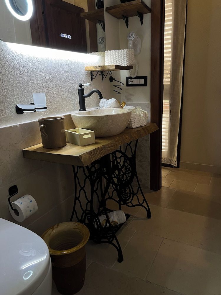 La Dimora Degli Dei Standard Apartment, 1 Double Bed with Sofa bed, Kitchenette, Partial Sea View 5