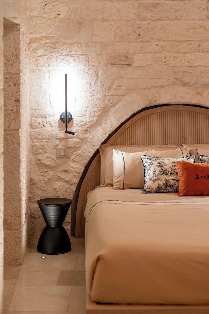 Naiira Luxury Trullo Luxury Suite, 1 King Bed 2