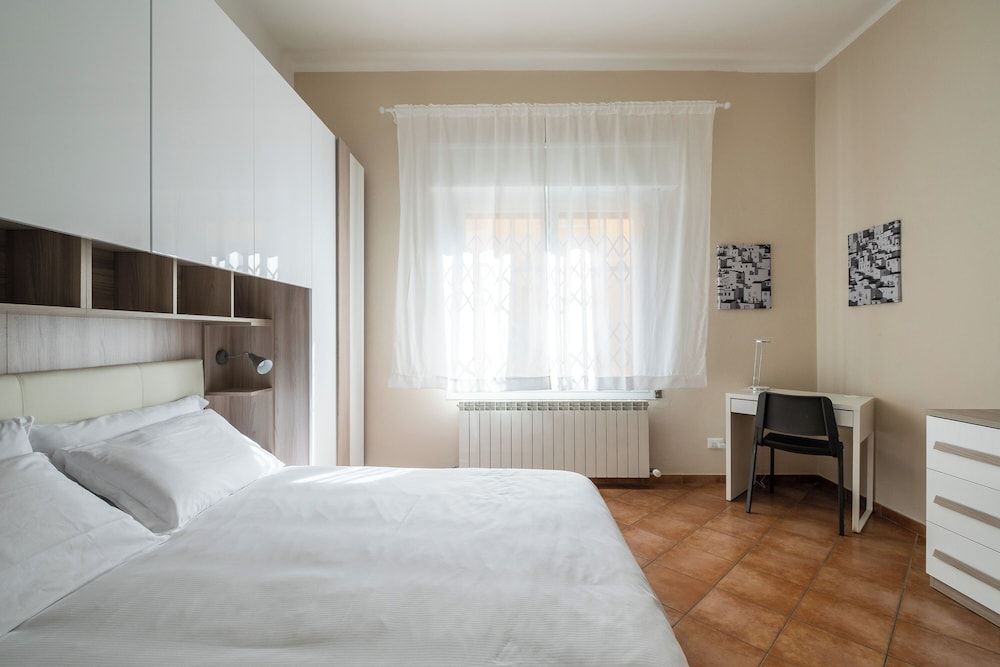Apartment, Balcony