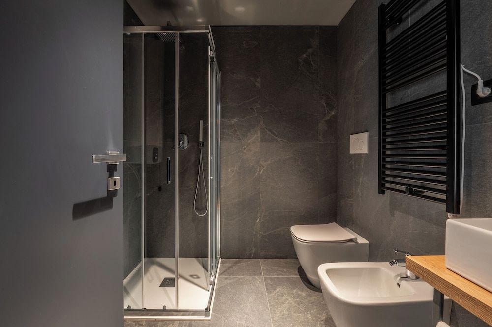 Levelup Classic Room, Terrace, City View 2