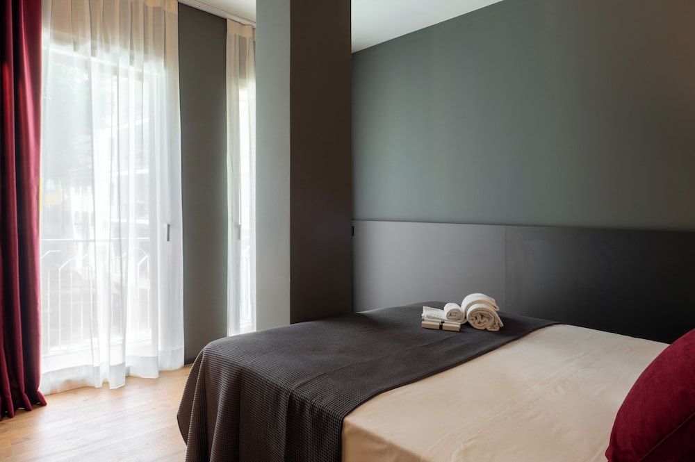 Levelup Classic Room, Terrace, City View 4