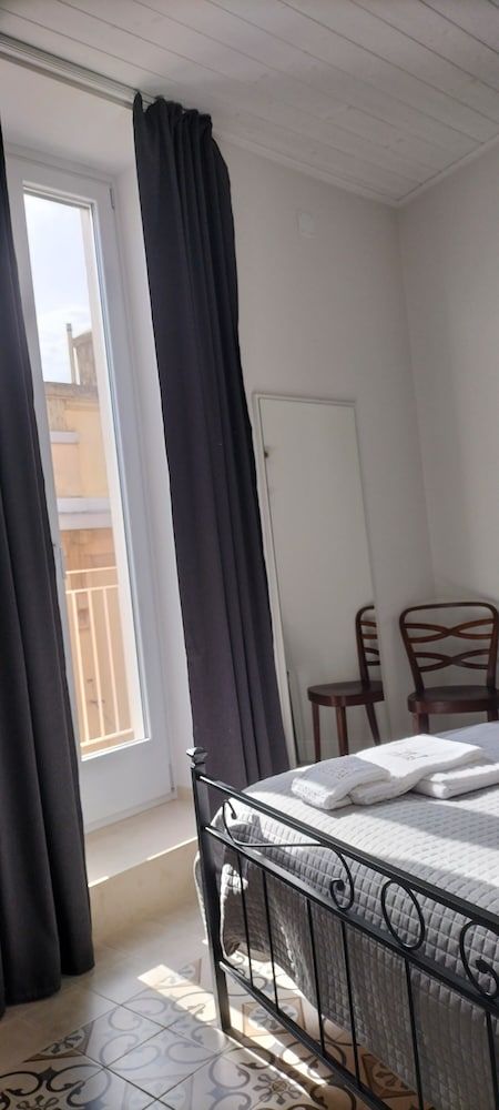 Le Scale di Pietra Family Quadruple Room, City View 10