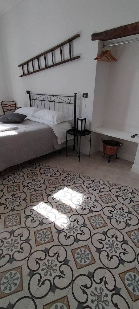 Le Scale di Pietra Family Quadruple Room, City View 4