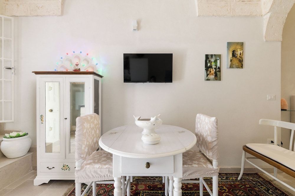 Stairway with Jacuzzi by Wonderful Italy Apartment 8