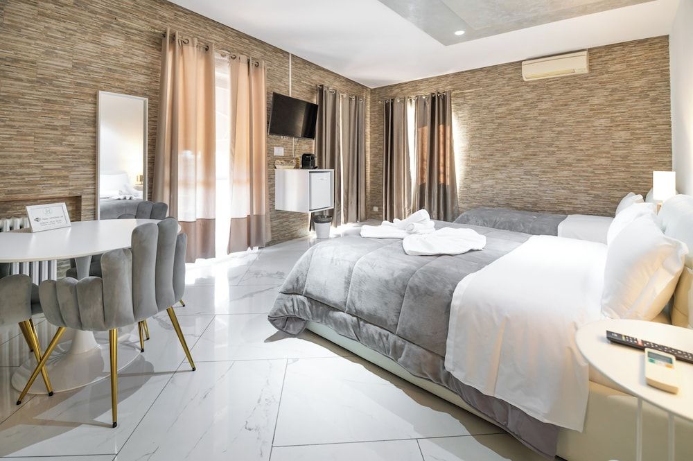 Villa Vitti's - Verona est Classic Suite, Balcony, River View 2