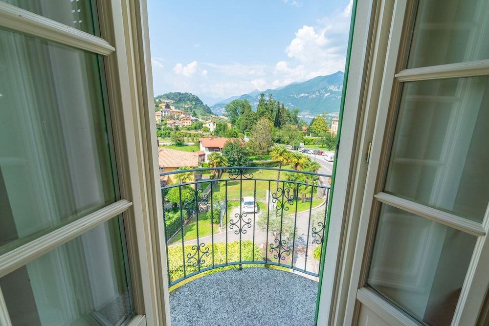 Green House Regatola by Wonderful Italy Apartment, Balcony, Lake View 11