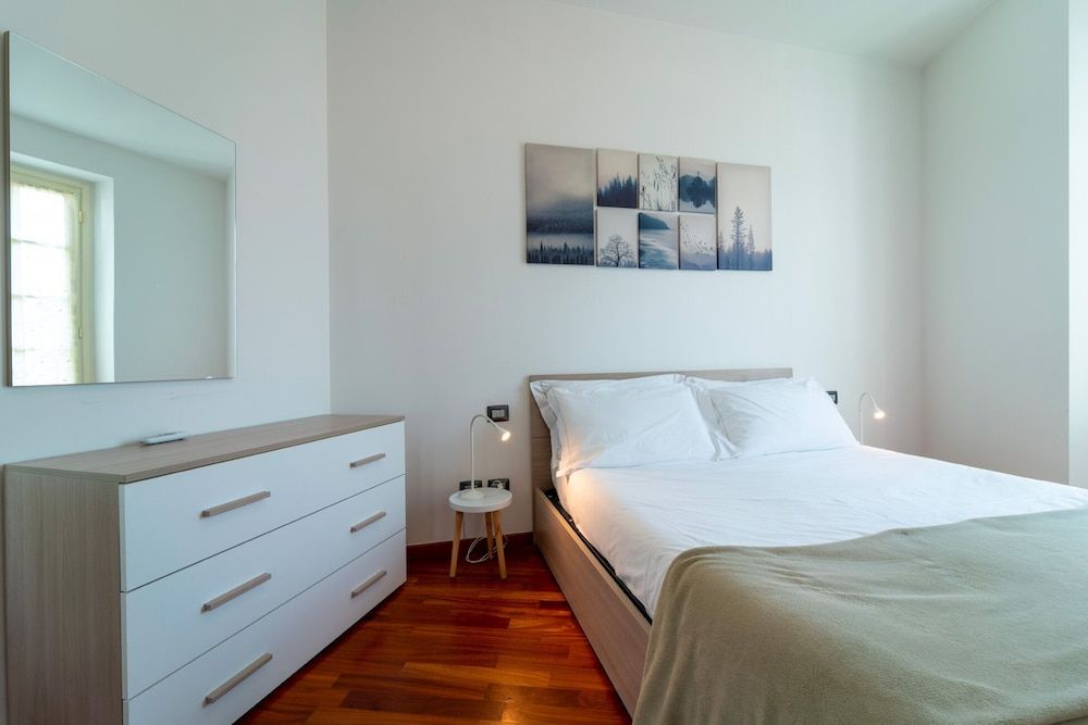 Green House Regatola by Wonderful Italy Apartment, Balcony, Lake View 6