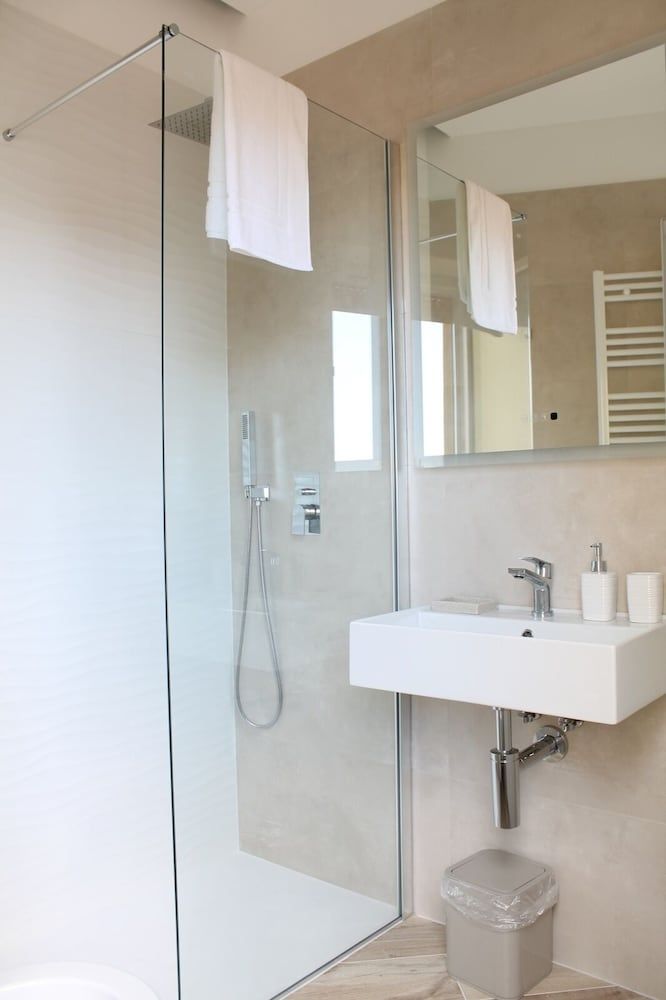 La Casa Del Molo Deluxe Room, 1 Double Bed, Non Smoking, Sea View 4