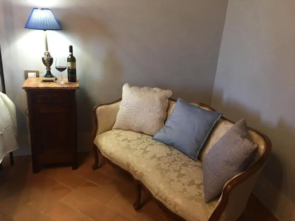 Cordella in Valdorcia Truffle & Olive Oil Resort - Podere Borgasso Suite Vienna N 2 4