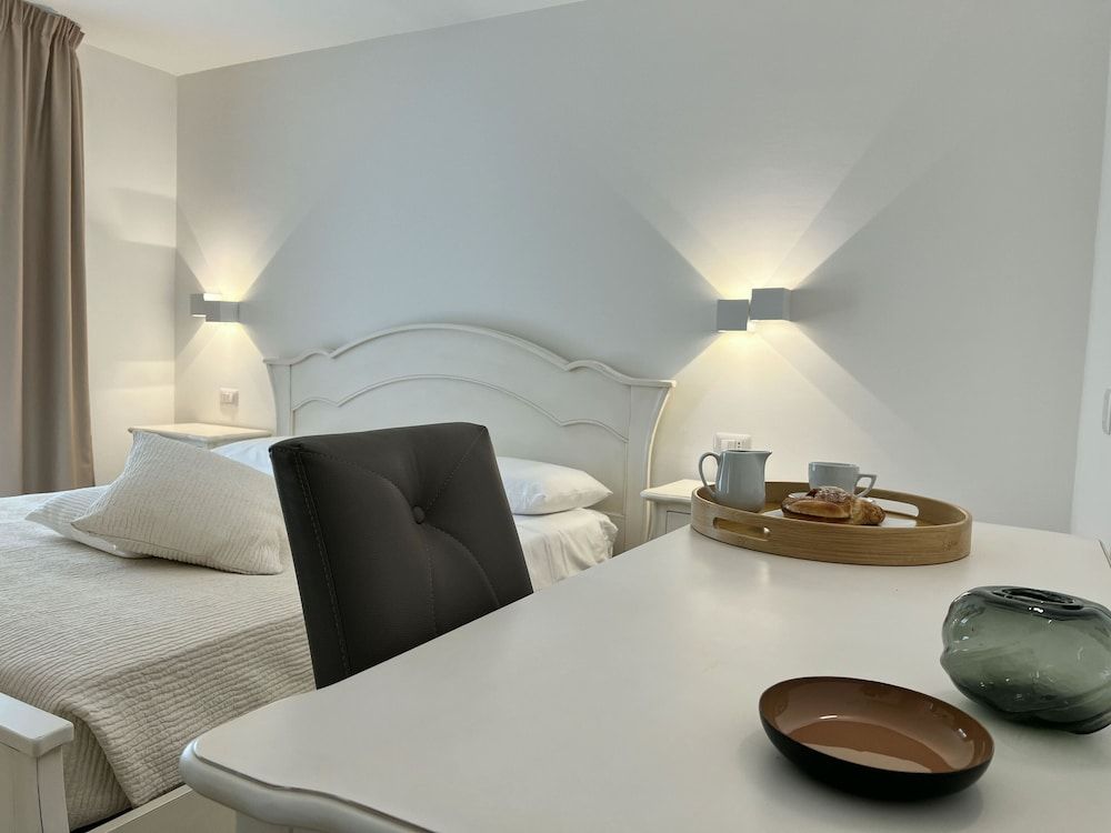 Dimore Relais - Suite Garden Breakfast Classic Double Room, Garden View 3