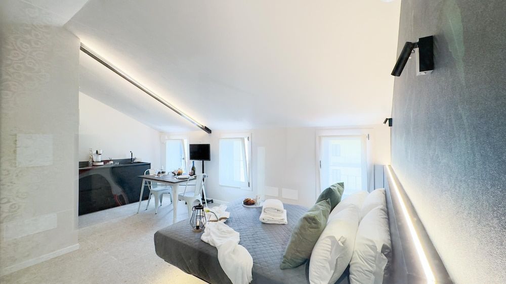 Graceful Apartments Hell Apartment by Ca-sa Check Apartment 27