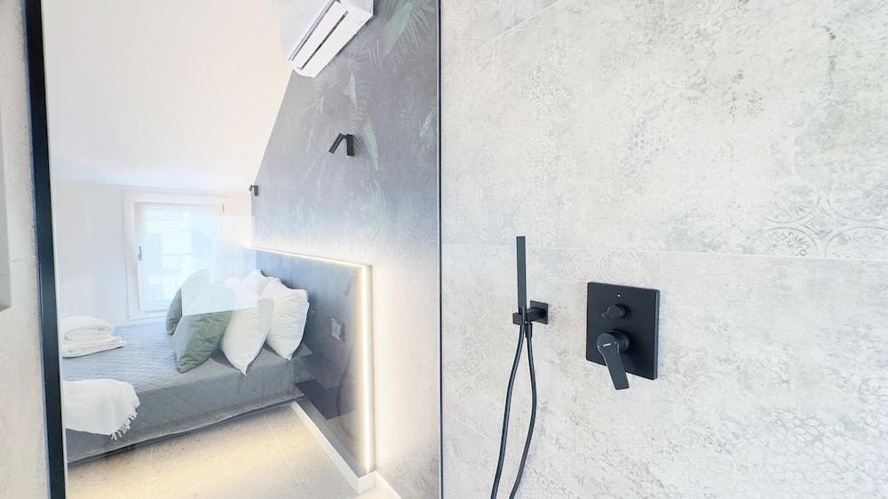 Graceful Apartments Hell Apartment by Ca-sa Check Apartment 11