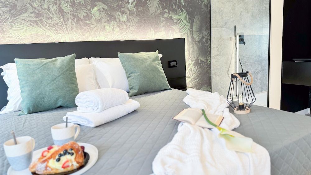 Graceful Apartments Hell Apartment by Ca-sa Check Apartment 3