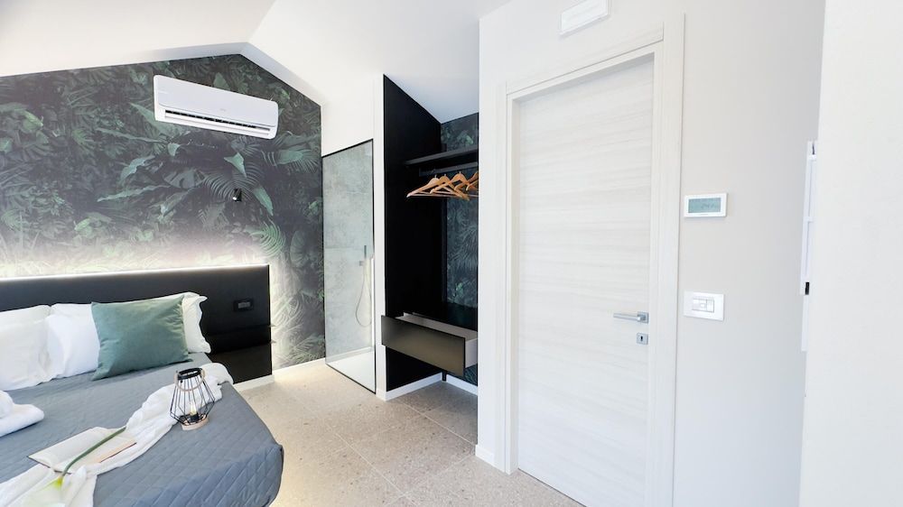 Graceful Apartments Hell Apartment by Ca-sa Check Apartment 29