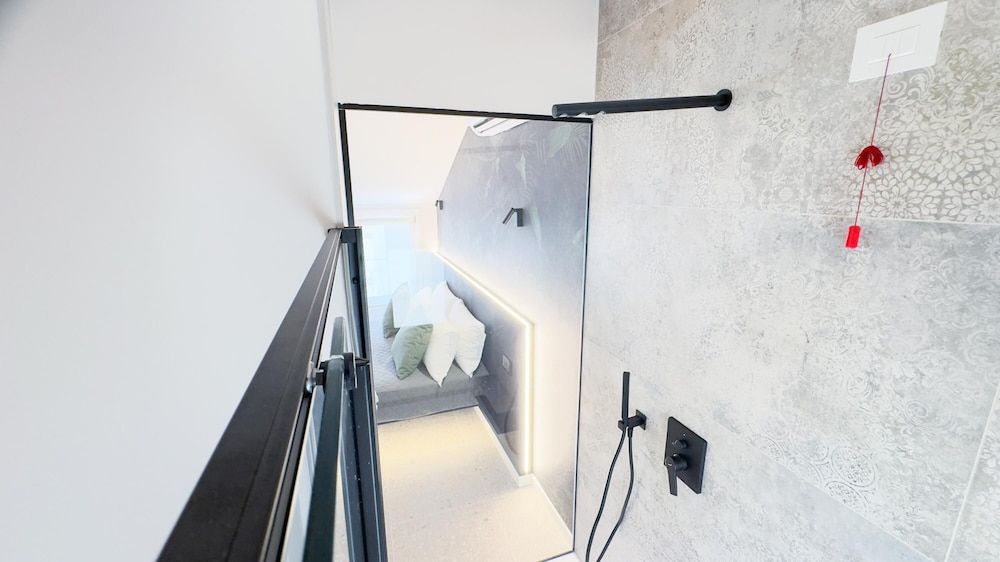 Graceful Apartments Hell Apartment by Ca-sa Check Apartment 18