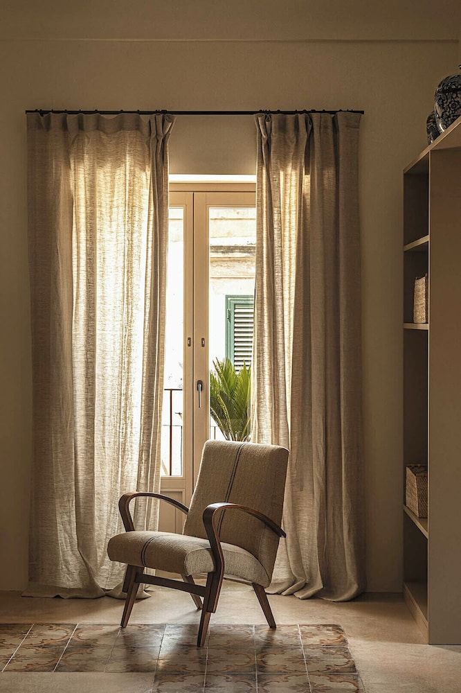 Dimora Santagatha Deluxe Room 5