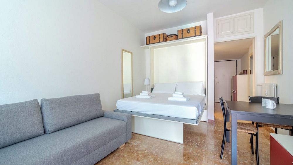 Apartment (0 Bedroom)