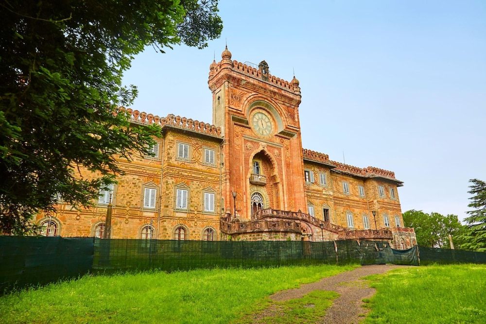 Palagio 9 in Chianti With Shared Pool