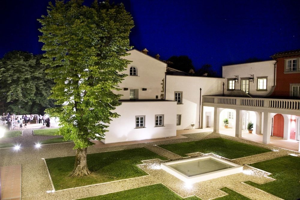 Palagio 9 in Chianti With Shared Pool
