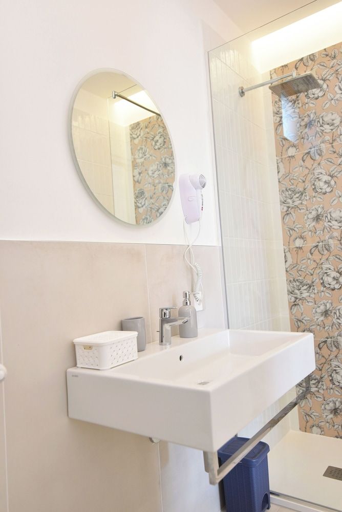 CASA EMMA Standard Double Room Single Use 7