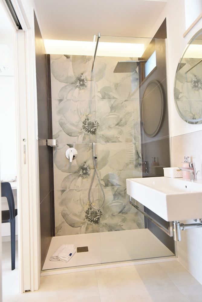 CASA EMMA Standard Double Room Single Use 11