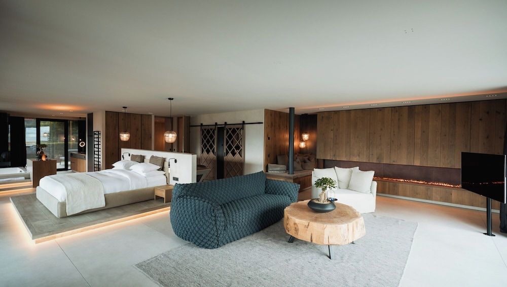 Chalet Purmontes Luxury Suite, Private Pool, Valley View 2