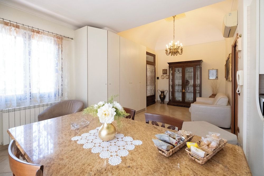 A Casa dei Nonni Deluxe Apartment 32