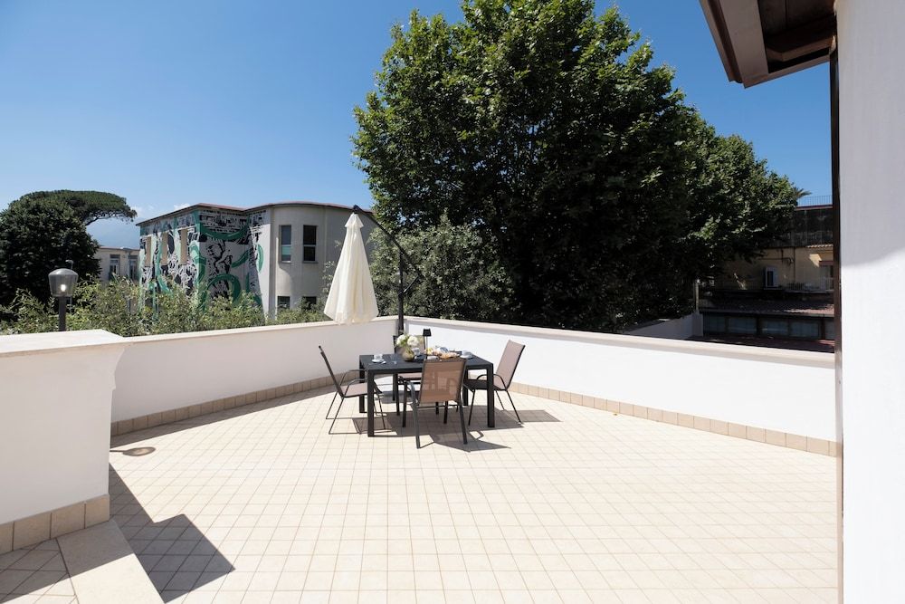 A Casa dei Nonni Deluxe Apartment 13